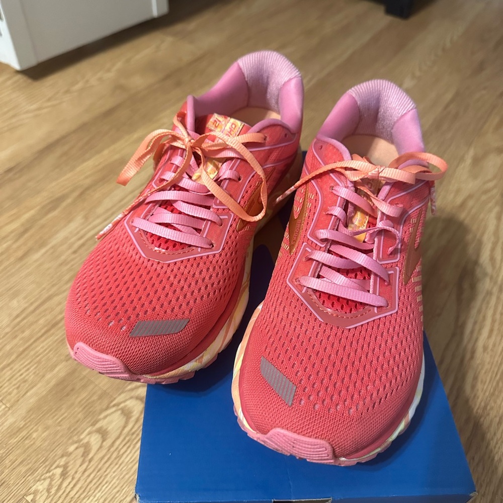 Brooks Women's Athletic Shoes - Pink and Orange